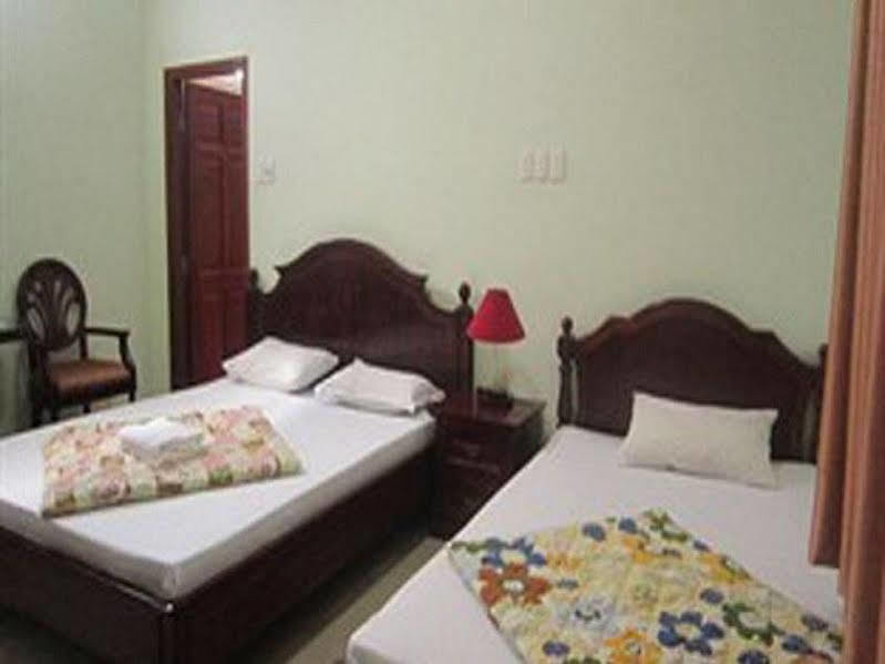 Hoang Tay 2 Hotel Ho Chi Minh-staden Exteriör bild